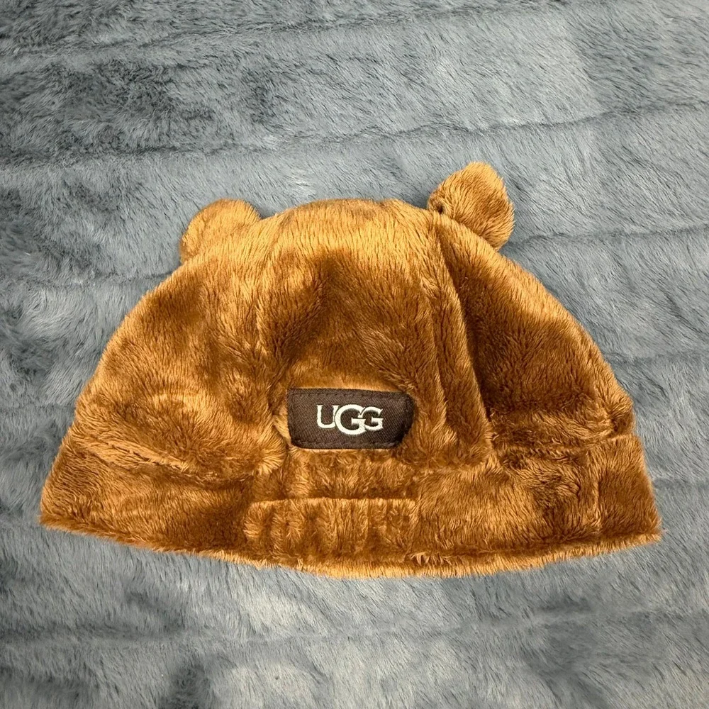 UGG Kids Bear Beanie Chestnut Brown Faux Fur Fleece Hat with Ears OS 12954